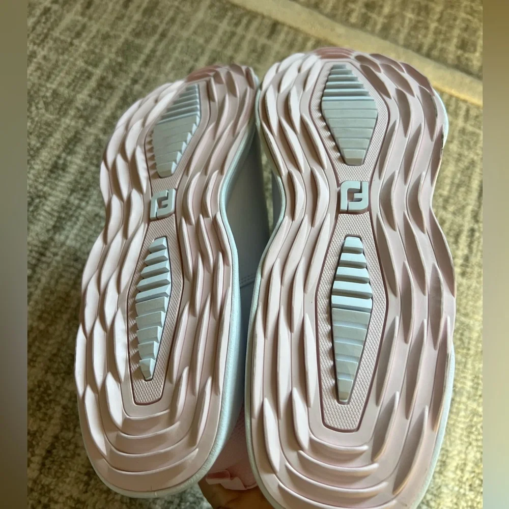 FOOTJOY WOMEN'S PROLITE SPIKELESS LACED GOLF SHOES - WHITE/PINK - Picture 6 of 9